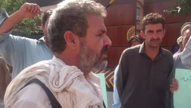 د پاړه چنار بلدیې کارکوونکو د تنخاګانو نه ترلاسه کېدو ضد مظاهره کړې