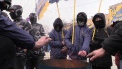 Під стінами посольства Росії протестують проти виборів російського президента