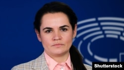 Вона пообіцяла, що «відповідальність понесуть персонально ті, хто скоював злочини», і «поголовної люстрації не буде»