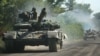 За словами Володимира Зелеснького, на Донбасі «вогнева перевага окупантів досі дуже відчувається»