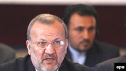 ايران روز سه شنبه ضمن استقبال از گزارش اخير، اعلام کرد که اين گزارش را سندی مبنی بر صلح آميز بودن برنامه هسته ای خود می داند.
