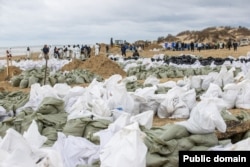 Очистка черноморского побережья Краснодарского края от мазута