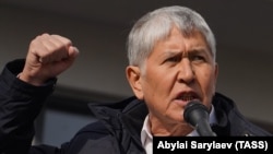Алмазбек Атамбаев.