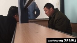 Подозреваемый водитель сгоревшего автобуса Нуржан Кыргызбаев во время суда. 26 января 2018 года.