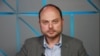 Суд у Москві заарештував опозиційного політика у справі щодо «фейків» про російську армію