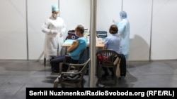 Найбільшу кількість щеплень із розрахунку на 100 тисяч населення, за його словами, зробили у Полтавській області