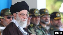 آیت الله علی خامنه ای، رهبر جمهوری اسلامی ایران