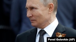 Російський лідер Володимир Путін на військовому параді в Москві