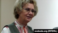 Выступае Зінаіда Бандарэнка