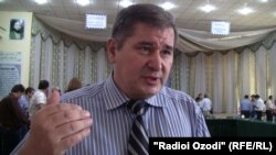 Раҳматуллоҳ Зоиров