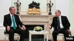 Президент Турции Реджеп Тайип Эрдоган (слева) и президент России Владимир Путин. Москва, 23 сентября 2015 года.