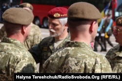 Петр Павел (в центрі) як очільник Військового комітету НАТО під час візиту до Львова, 18 квітня 2018 року