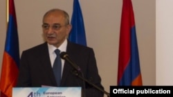 Բակո Սահակյան, արխիվ