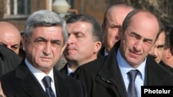 Armenia - President Serzh Sarkisian (L) and his predecessor Robert Kocharian visit Gyumri, 7 December 2008.