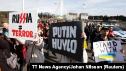 Чорногорія. Під час акції з вимогою до Росії припинити війну проти України. Подгориця, 27 лютого 2022 року