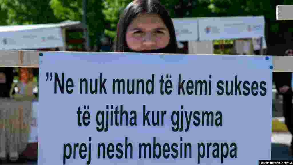 Obrazovanje i emancipacija žena, prema učesnicima ovog festivala, utiču na demokratizaciju porodice i društva na Kosovu. &nbsp;