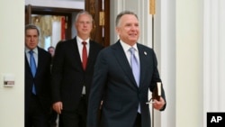 Стив Уиткофф то ҳол чандин бор бо президенти Русия Владимир Путин мулоқот кардааст