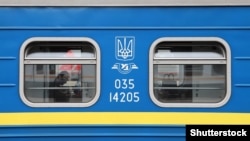 Без документа про вакцинацію або актуального тесту сісти до поїзда далекого сполучення не можна