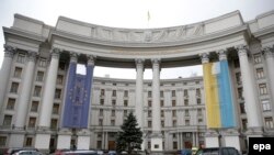 Дмитро Кулеба доручив українському посольству в Бухаресті негайно звернутися до румунської сторони задля з’ясування обставин цієї ситуації