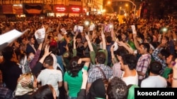 شادی‌های خیابانی پس از اعلام خبر پیروزی حسن روحانی