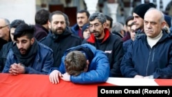 حمله مرگبار به کلوب رینا در استانبول ۳۹ کشته برجای گذاشت.