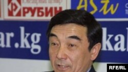 Болот Жанузаков, "Кут" партиясынын лидери, мурдагы Кыргызстандын Коопсуздук Кеңешинин катчысы.