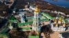 Комісія Мінкульту почала роботу на території Лаври у Києві