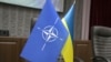 Російські літаки над Керченським мостом. Росія блокує українським кораблям доступ до Азовського моря і захопила українські кораблі