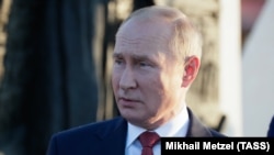 У документі йдеться, що рішення президент Росії ухвалив, «керуючись загальновизнаними принципами та нормами міжнародного гуманітарного права»