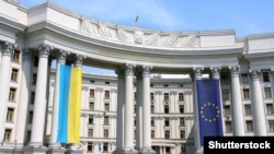 Міністерство висловило думку, що законопроєкт Держдуми підтверджує – у Москві усвідомлюють неминучість деокупації півострова, «тому й виникають такі панічні ініціативи»