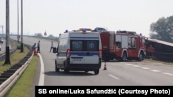 Vozila hitnih službi na mestu nesreće kod Slavonskog Broda u Hrvatskoj, 25. jul 2021.