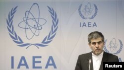 فریدون عباسی، رئیس سازمان انرژی اتمی می‌گوید تمام فعالیت‌های هسته‌ای ایران تحت نظارت آژانس انرژی اتمی و ایمن است.